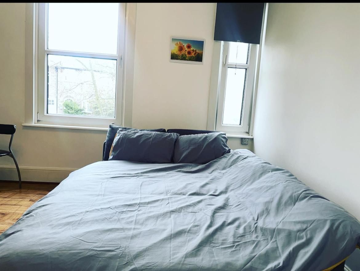 Luxury 1-bed With Stunning Views Perfect For Short In * Londra