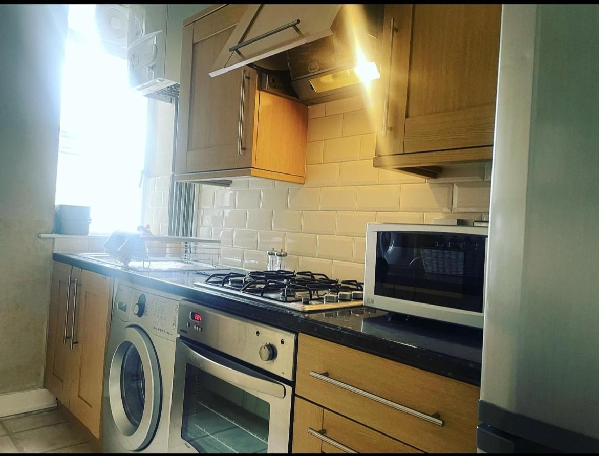 Appartamento Luxury 1-bed With Stunning Views Perfect For Short In Londra
